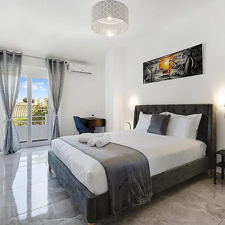 #268 Luxury Pool & Views *