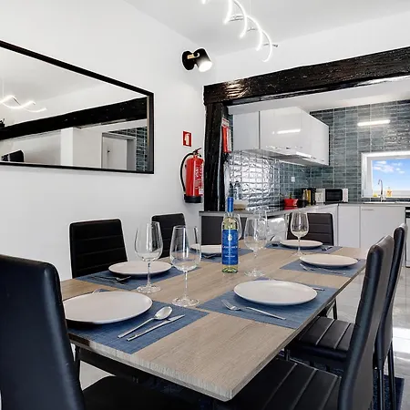 #268 Marvellous Sapphire Βίλα