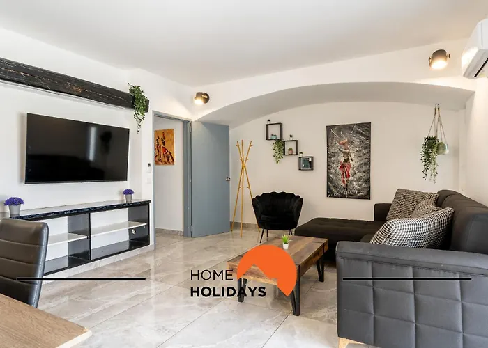 #268 Marvellous Sapphire Villa