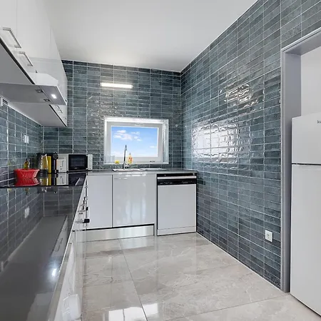 Вилла #268 Luxury Pool & Views Албуфейра